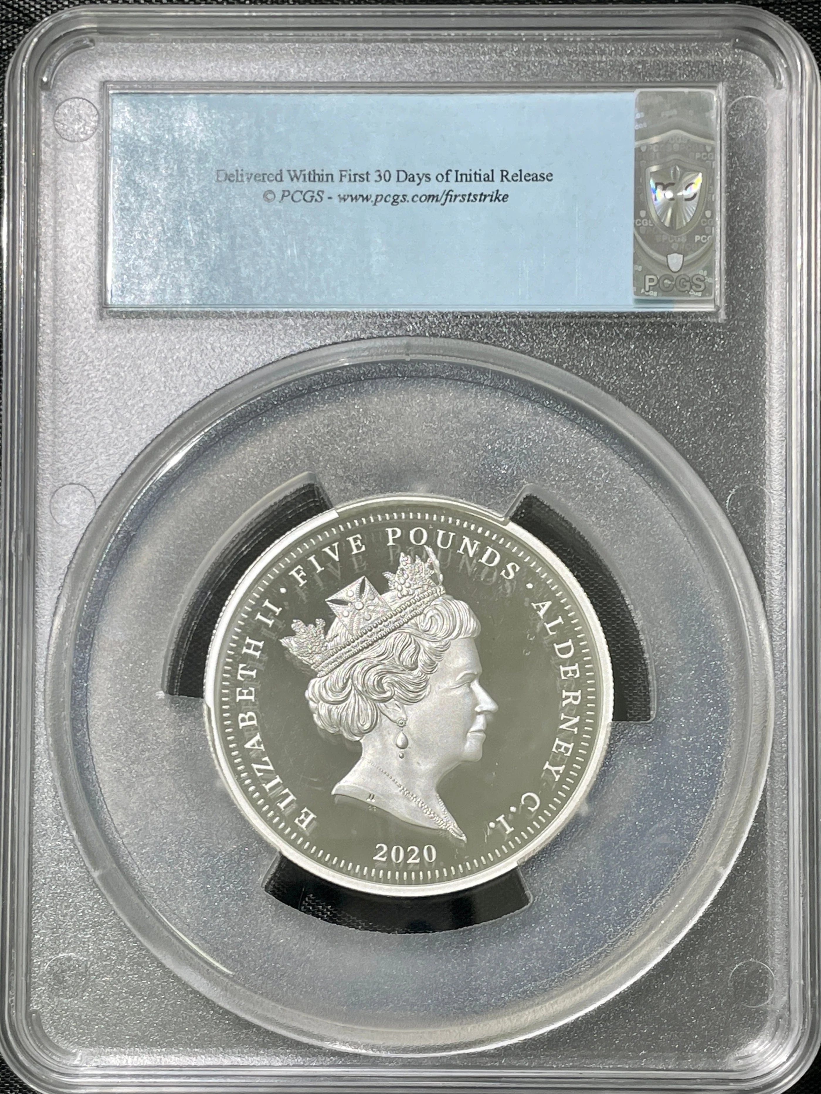 【Top Pop】2020年 オルダニー エリザベス2世 スリー・グレイセス プルーフ5ポンド銀貨 PR70DCAM 箱付き - Image 2